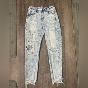 American Eagle light wash mom jeans